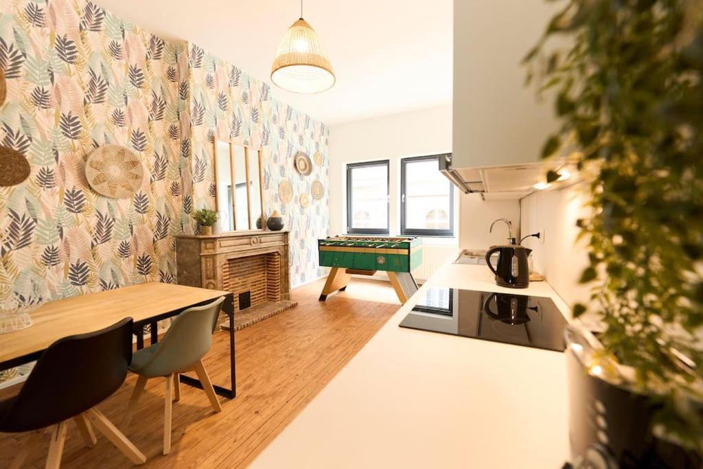 Hippie Chic ! Apartment Mons Bagian luar foto