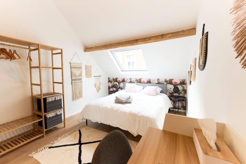 Hippie Chic ! Apartment Mons Bagian luar foto