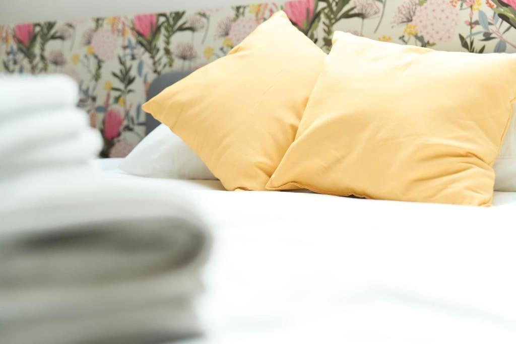 Hippie Chic ! Apartment Mons Bagian luar foto