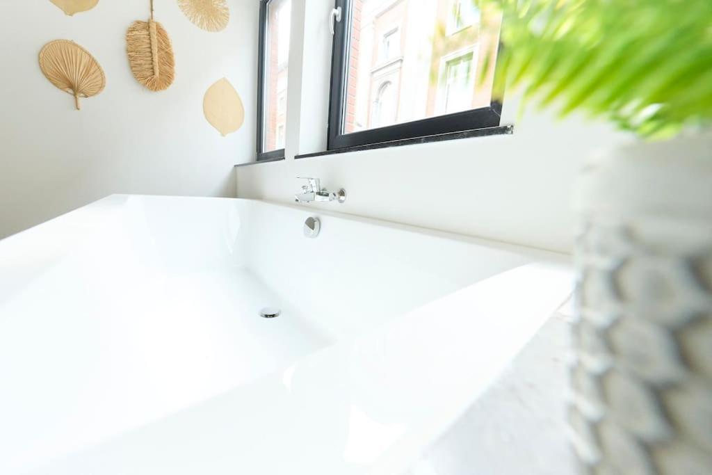 Hippie Chic ! Apartment Mons Bagian luar foto