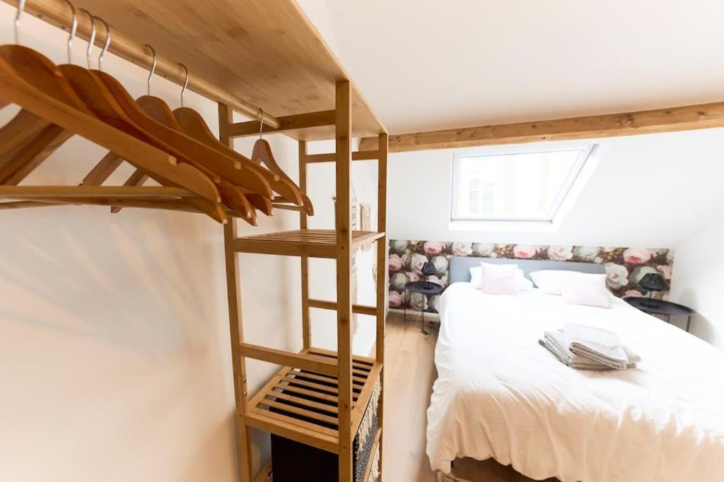 Hippie Chic ! Apartment Mons Bagian luar foto