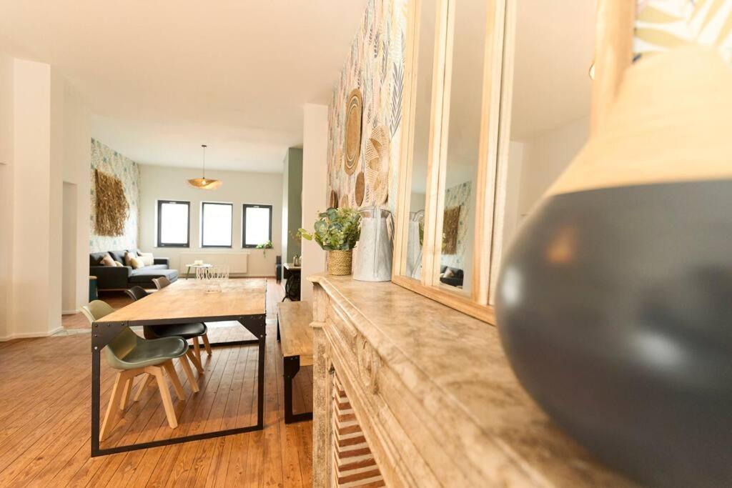 Hippie Chic ! Apartment Mons Bagian luar foto