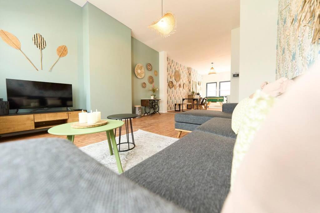 Hippie Chic ! Apartment Mons Bagian luar foto